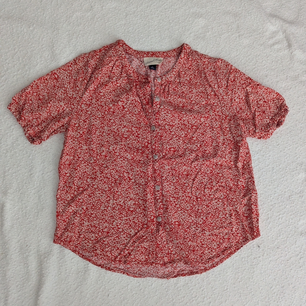 Universal Thread Red Floral Top